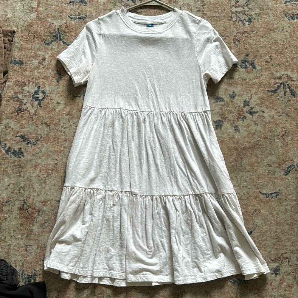 Women’s old navy white flared t-shirt dress